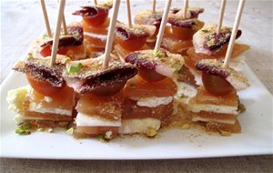 Brochetas De Dulce De Membrillo, Queso Y Jamon De Pato
