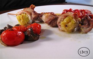 Brochetas De Conejo, Panceta Y Platano
