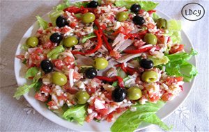 Ensalada De Atún, Tomate, Pimientos, Cebolla Y Lechuga (y Un Poquito De Guindilla)
