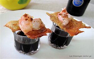 Crujientes De Piel De Pollo Con Gambas
