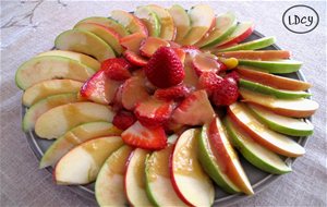 "carpaccio" De Frutas Con Crema De Almendras
