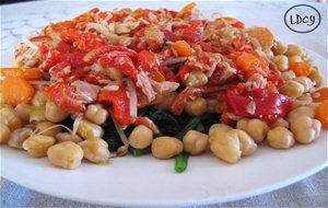 Garbanzos Con Espinacas Y Pimientos
