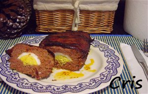 Pastel De Carne Relleno De Huevo
