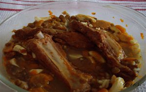 Lentejas Con Costilla Y Arroz.
