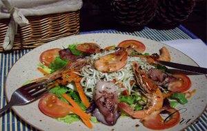 Ensalada Con Frutos Del Mar
