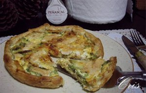 Pastel De Cebolla Caramelizada Y Brócoli
