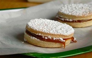 Alfajores De Maizena & Dulce De Leche
