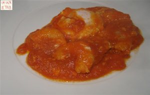 Tomate Frito Con Langostinos Y Huevo
