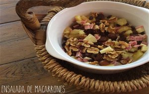 Ensalada De Macarrones & Frutos Secos
