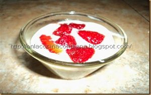 Mousse De Limón Con Fresas
