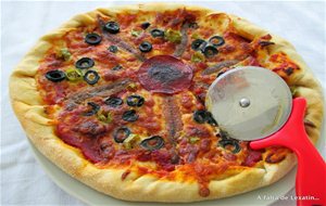 Masa De Pizza Fina Y Crujiente
