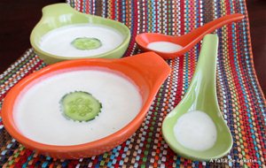 Crema De Pepino Con Yogur Y Almendras
