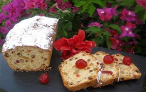 Plumcake De Fruta Confitada Y Pasas
