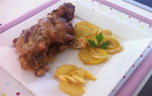 Codillo De Cerdo Al Horno Con Manzana Caramelizada
