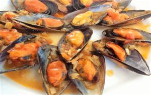 Mejillones A La Marinera
