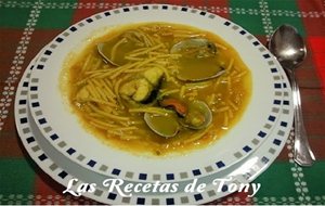 Cazuela De Fideos Con Rape Y Almejas  Marinera
