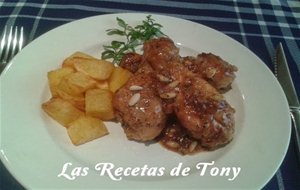 Muslitos De Pollo Con Piñones A La Miel De Romero
