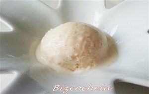 Helado De Vainilla Bourbon (manual)
