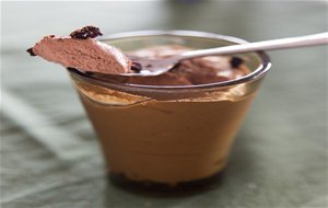 Mousse De Chocolate Con Ar&aacute;ndanos Azules