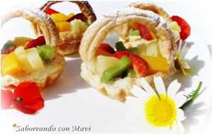 Canastitas De Hojaldre Con Fruta
