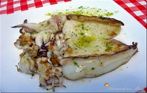 Chocos A La Plancha Con Salsa Verde
