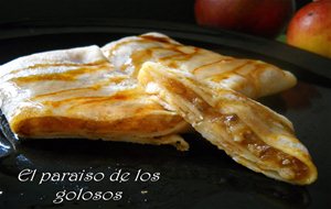 Frixuelos Rellenos De Dulce De Manzana ,nueces Y Caramelo De Sidra.
