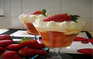 Fresas En Almíbar De Naranja
