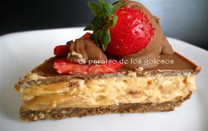 Tarta  De Dulce De Leche, Chocolate Y Fresas.
