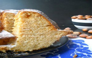 Gugelhupf De Avellanas Y Mazapan
