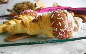 Cucuruchos De Hojaldre Y Crema De Castañas
