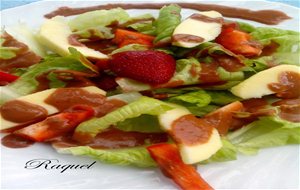 Ensalada Con Vinagreta De Fresas