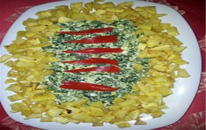 Huevos Rotos Con Espinacas Y Patatas Fritas
