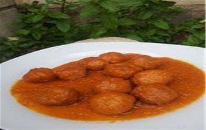 Albóndigas En Salsa
