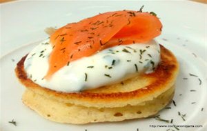 Blinis De Salmón Y Queso Fresco
