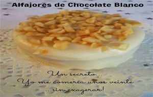 Alfajores De Chocolate Blanco Y Almendras
