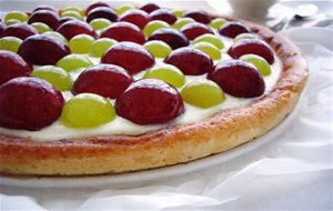 Pastel De Queso Y Uvas