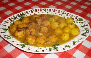  Albóndigas Al Cava 
