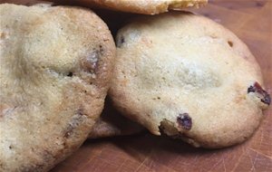 Galletas De Chocolate Blanco Y Arandanos.
