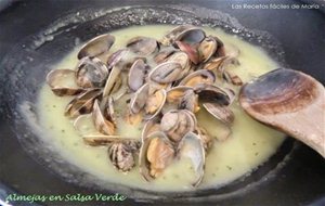 Almejas Fáciles En Salsa Verde
