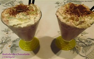 Batido De Chocolate Y Cerezas
