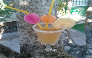 Cócteles Y Licor
