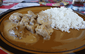 Cerdo En Salsa Korma Con Piña Y Almendras.