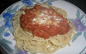 Espaguettis Con Salsa Bolognesa (a Mi Manera).