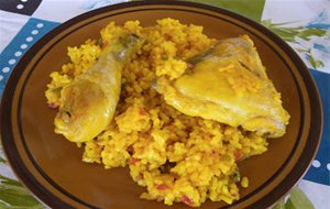 Paella De Pollo.