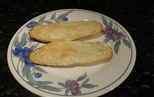 Pan De Ajo Con Queso.