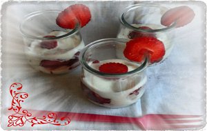 Fresas Con Yogur Griego
