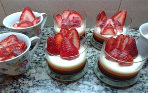 Panna Cotta Con Frutillas
