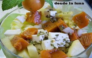Ensalada De Gelatina De Tomate,queso Fresco Y Manzana
