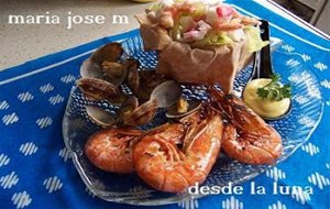 Pasta Filo Con Ensalada Y Mariscos
