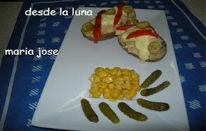 Patatas Rellenas De Ensalada
